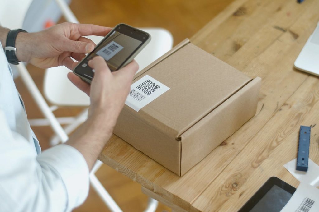 How Innovative Packaging Influences Shoppers’ Unboxing Experience - 2024 06 pexels kampus 7289717